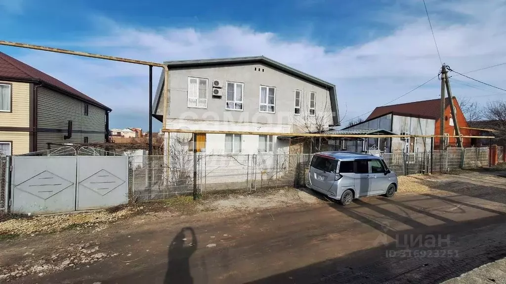 Дом в Краснодарский край, Темрюкский район, Голубицкое с/пос, ... - Фото 1
