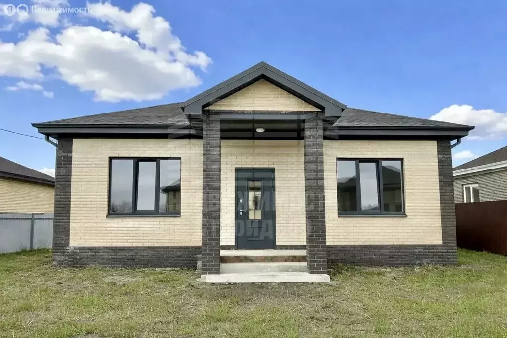 Дом в Неклиновский район, село Новобессергеневка (118 м) - Фото 1