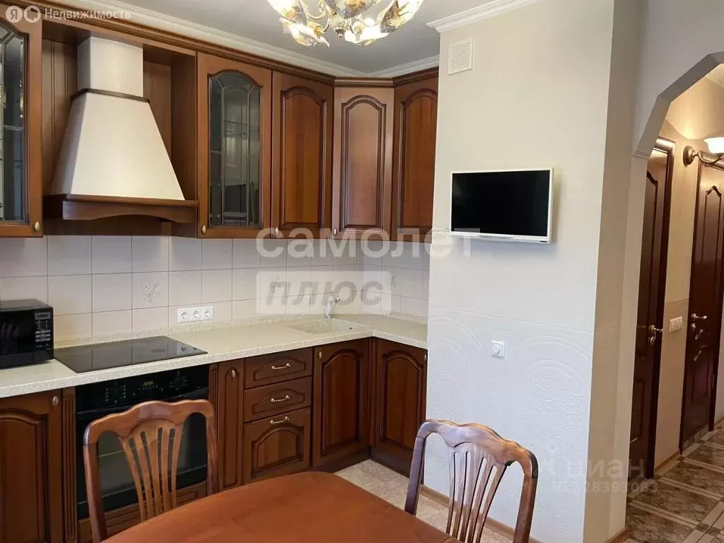 3-комнатная квартира: Москва, улица Адмирала Лазарева, 43 (74.7 м) - Фото 1