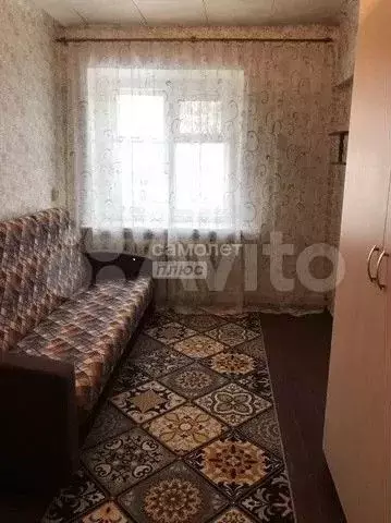 Комната 10 м в 4-к., 4/4 эт. - Фото 0