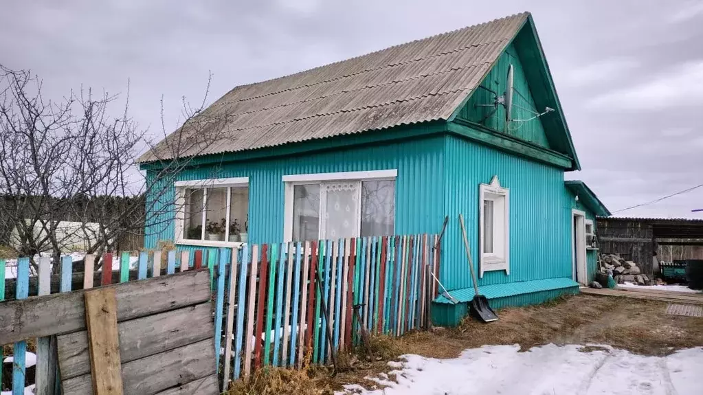 Дом в Иркутская область, Зиминский район, Хазанское муниципальное ... - Фото 0