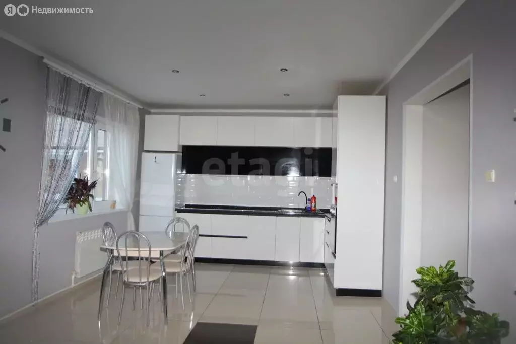 Дом в Ялуторовск, улица Жигайло, 21 (97 м) - Фото 1