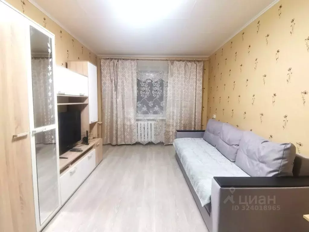 2-к кв. Вологодская область, Череповец просп. Победы, 171 (43.4 м) - Фото 1