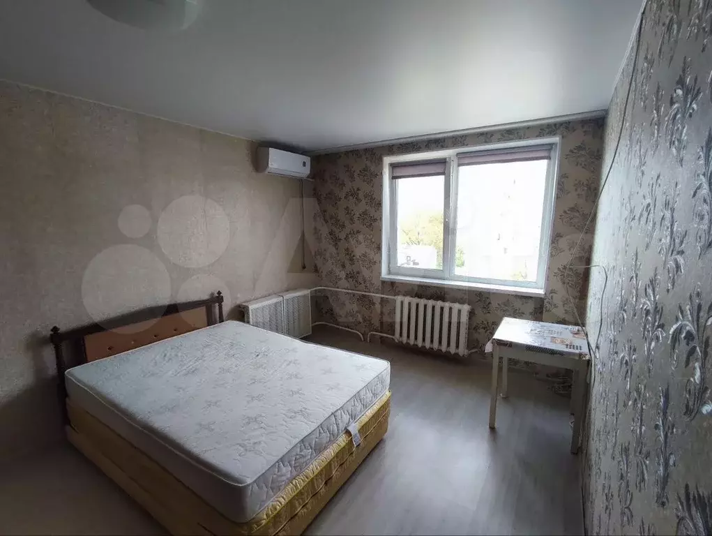 Комната 20 м в 4-к., 5/5 эт. - Фото 0