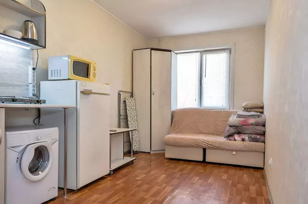 Студия Новосибирская область, Новосибирск ул. Есенина, 47 (18.0 м) - Фото 1