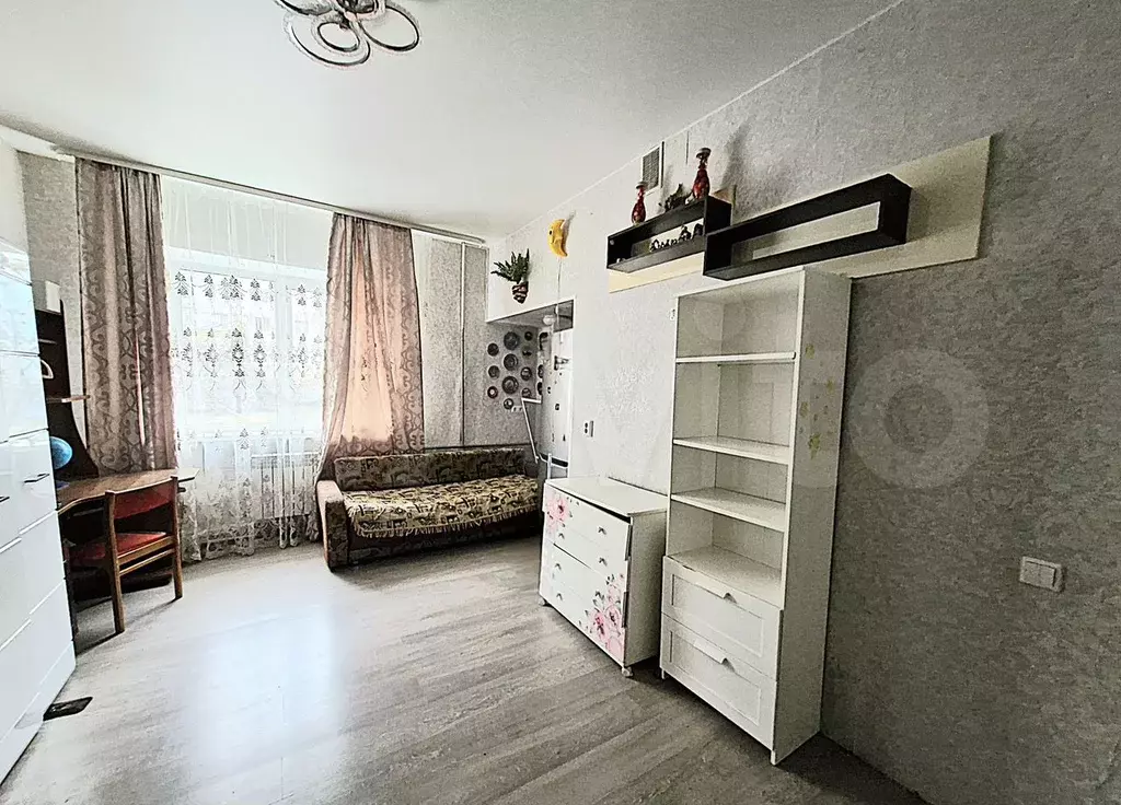 Комната 20 м в 3-к., 1/3 эт. - Фото 1