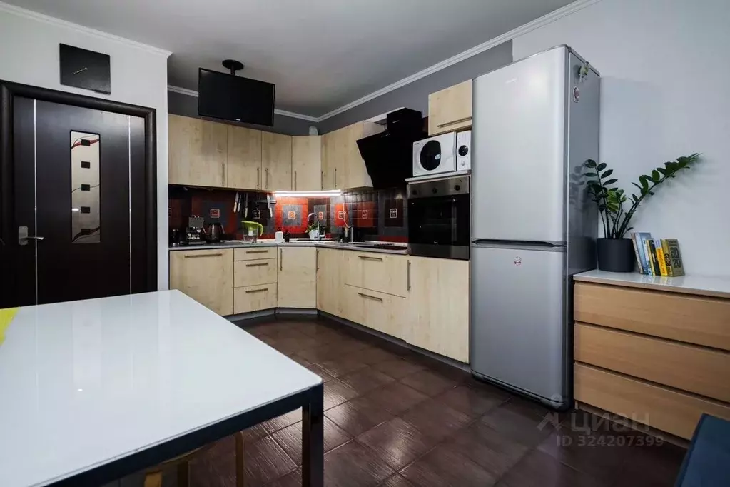 2-к кв. Ленинградская область, Мурино Всеволожский район, пл. ... - Фото 1