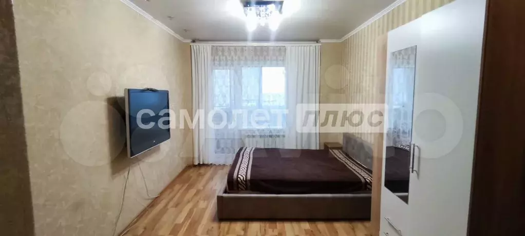 1-к. квартира, 40 м, 9/10 эт. - Фото 0