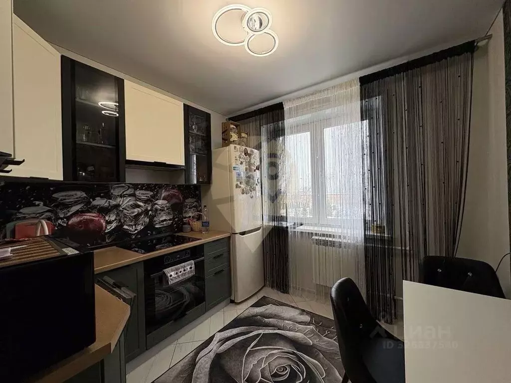 2-к кв. Белгородская область, Старый Оскол Восточный мкр, 1 (52.2 м) - Фото 2