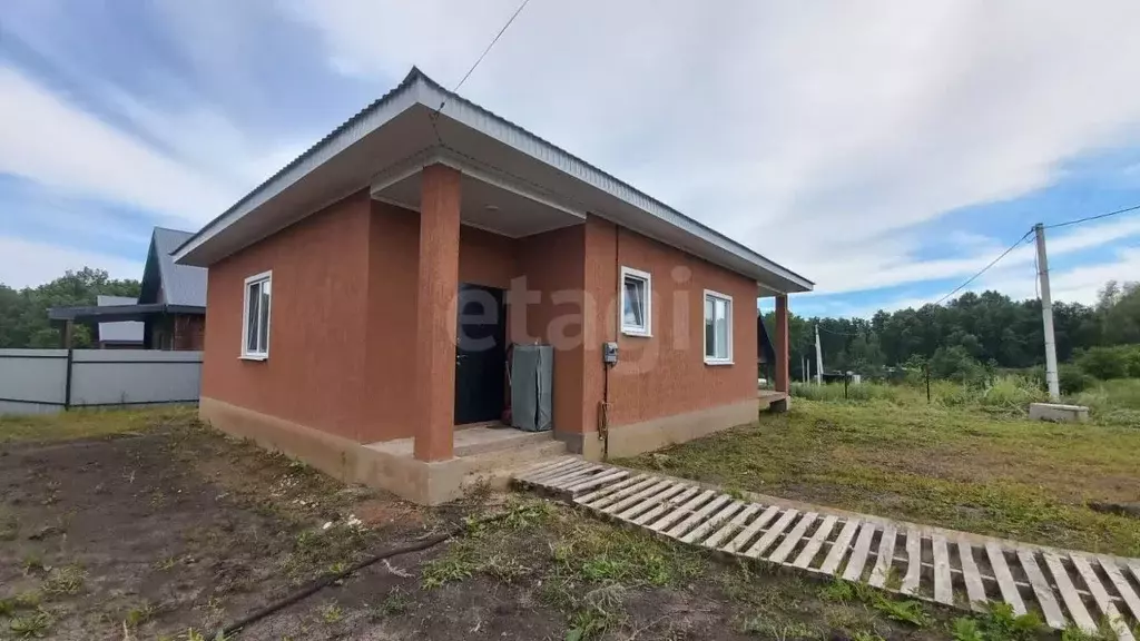 Дом в Башкортостан, Иглинский район, Акбердинский сельсовет, д. ... - Фото 0