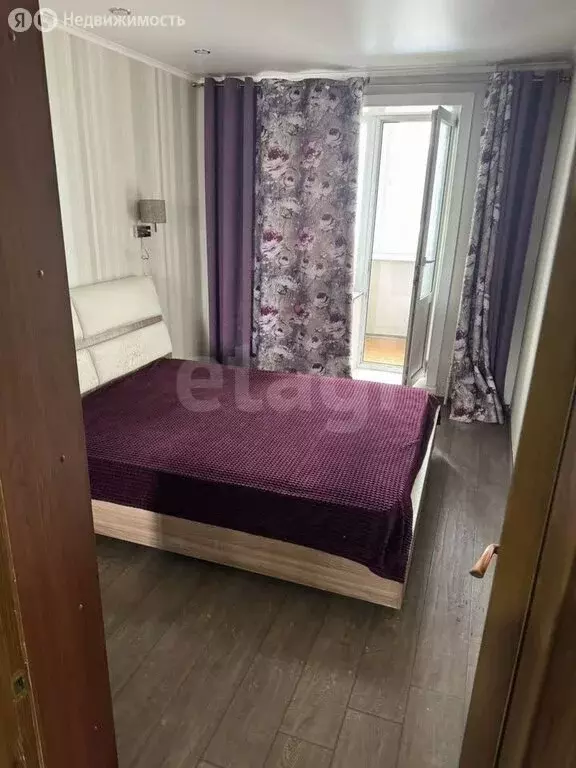 3-комнатная квартира: Бийск, улица Ильи Мухачёва, 230/1 (63.5 м) - Фото 2