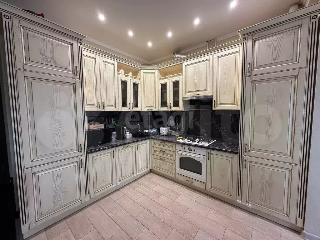 3-к. квартира, 64 м, 3/3 эт. - Фото 0