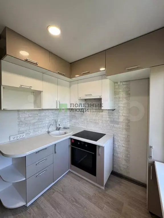 3-к. квартира, 63 м, 5/5 эт. - Фото 1