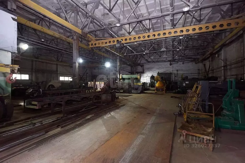 Склад в Тюменская область, Тюмень ул. Тимофея Чаркова, 6с5 (4640 м) - Фото 1