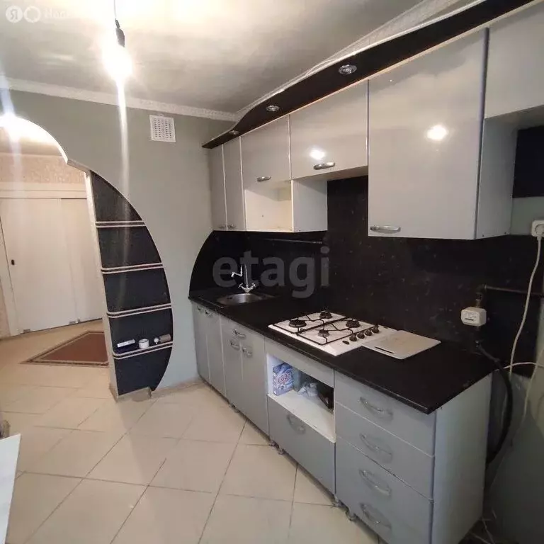 3-комнатная квартира: Курган, улица Криволапова, 13А (62.7 м) - Фото 1