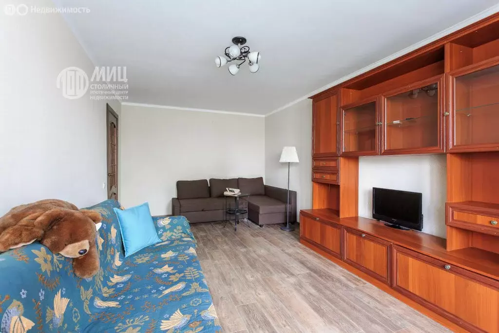 2-комнатная квартира: Москва, улица Короленко, 10 (48 м) - Фото 0