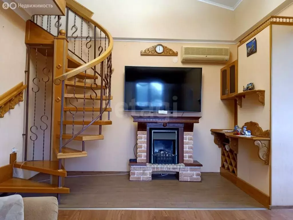 3-комнатная квартира: Анапа, улица Горького, 58А (70 м) - Фото 0