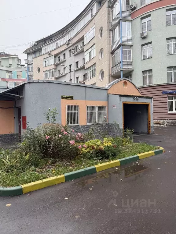 Гараж в Москва 2-я Владимирская ул., 6С1 (15 м) - Фото 1