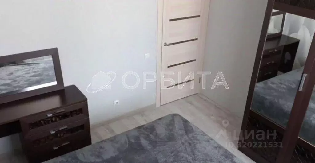1-к кв. Тюменская область, Тюмень Новгородская ул., 14 (32.4 м) - Фото 1