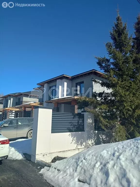 Дом в Тюмень, микрорайон Нефтяников, Центральная улица, 37 (194 м) - Фото 1