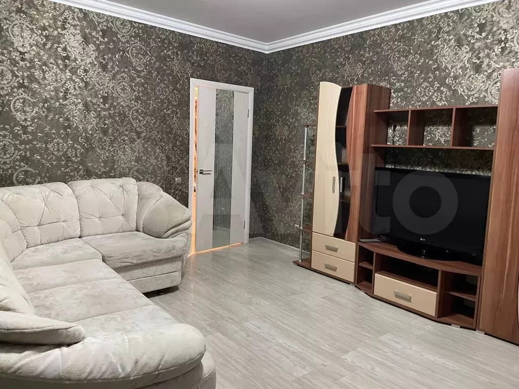 1-к. квартира, 40 м, 4/5 эт. - Фото 0