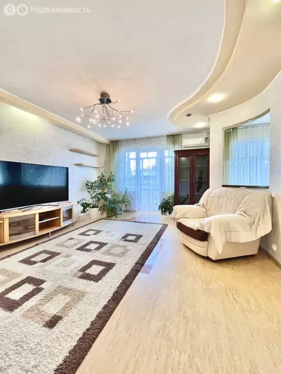 3-комнатная квартира: Первоуральск, улица Трубников, 26 (78.2 м) - Фото 1