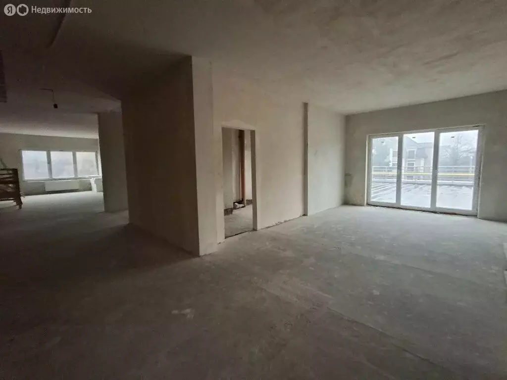 3-комнатная квартира: Калининград, Красная улица, 63А (169.2 м) - Фото 0