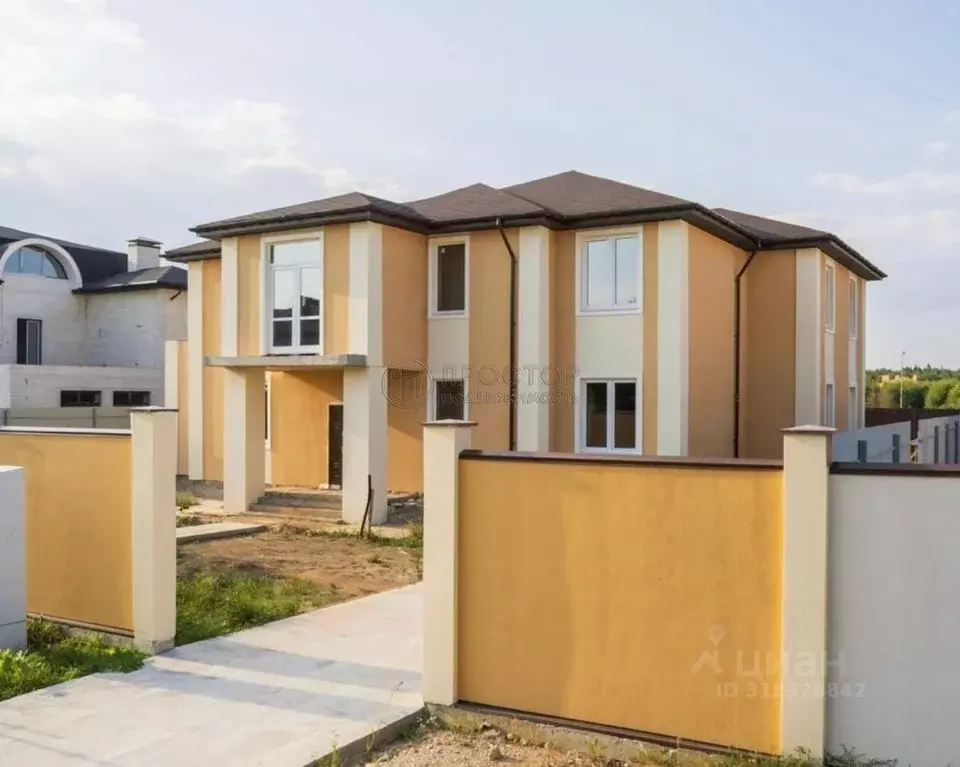 Дом в Москва д. Клоково, ул. 5-я Скворцовая, 32 (400 м) - Фото 1