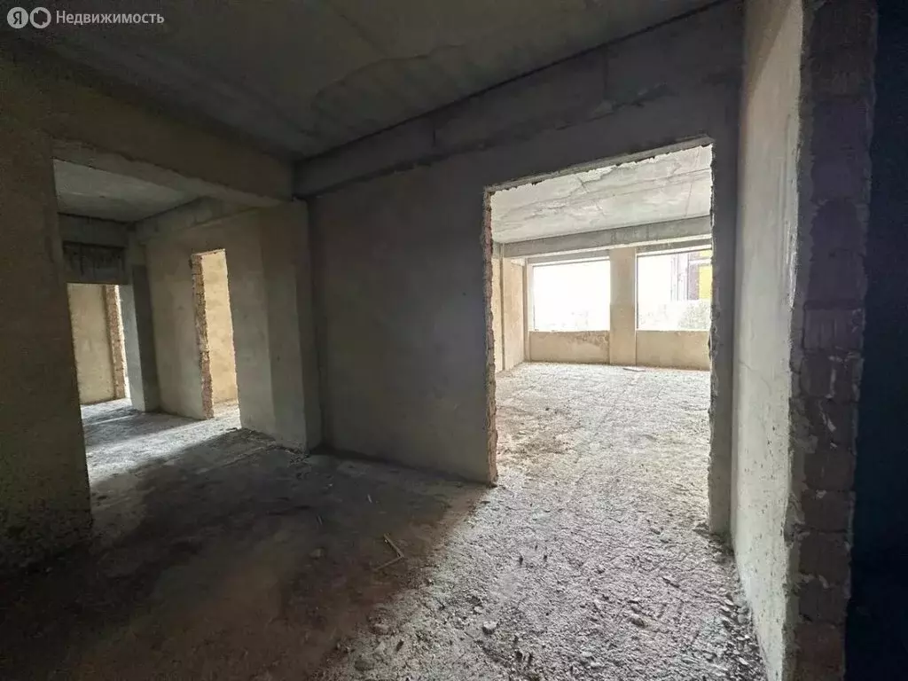 3-комнатная квартира: Махачкала, проспект Амет-хана Султана, 37 (155 ... - Фото 2