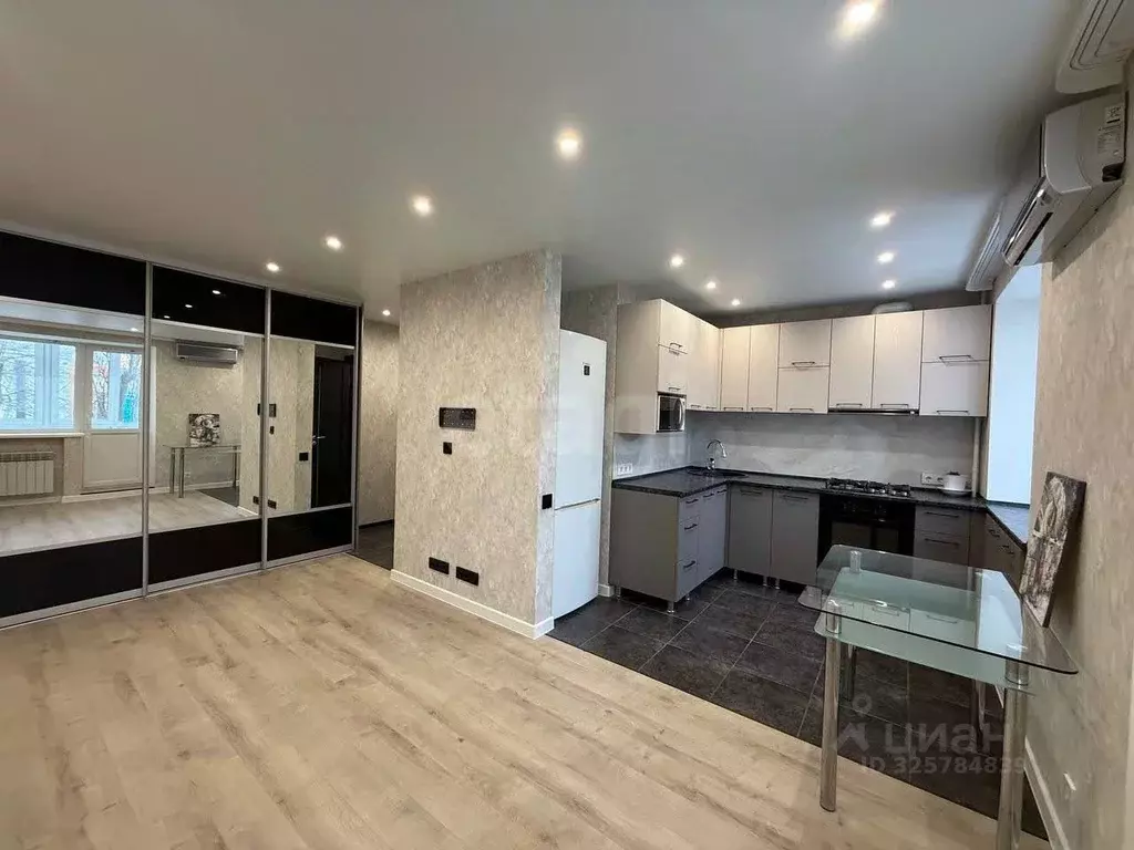 Студия Воронежская область, Воронеж ул. Героев Сибиряков, 69 (29.8 м) - Фото 1