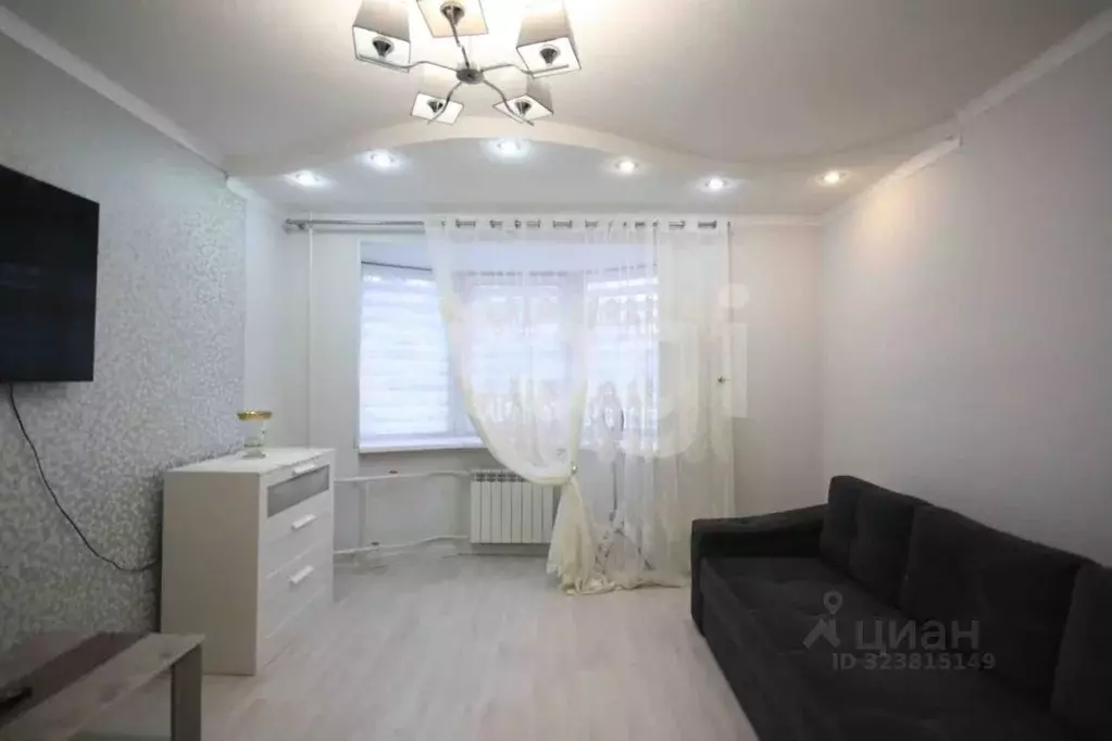 2-к кв. Ямало-Ненецкий АО, Новый Уренгой Сибирская ул., 55 (55.0 м) - Фото 2