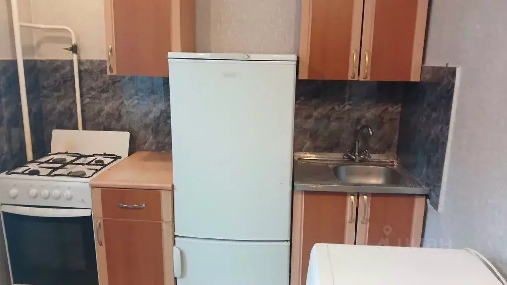 1-к кв. Курганская область, Курган ул. Радионова, 44 (28.1 м) - Фото 2