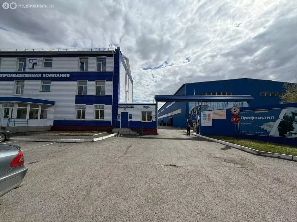 Помещение свободного назначения (2650 м) - Фото 1