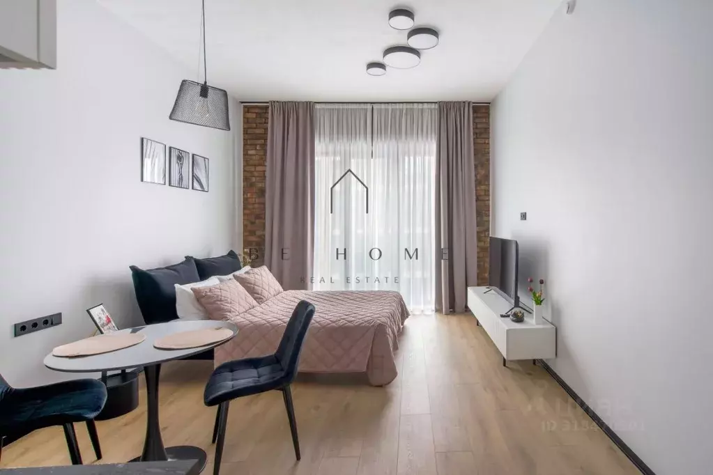 Студия Санкт-Петербург наб. Макарова, 58 (30.0 м) - Фото 0