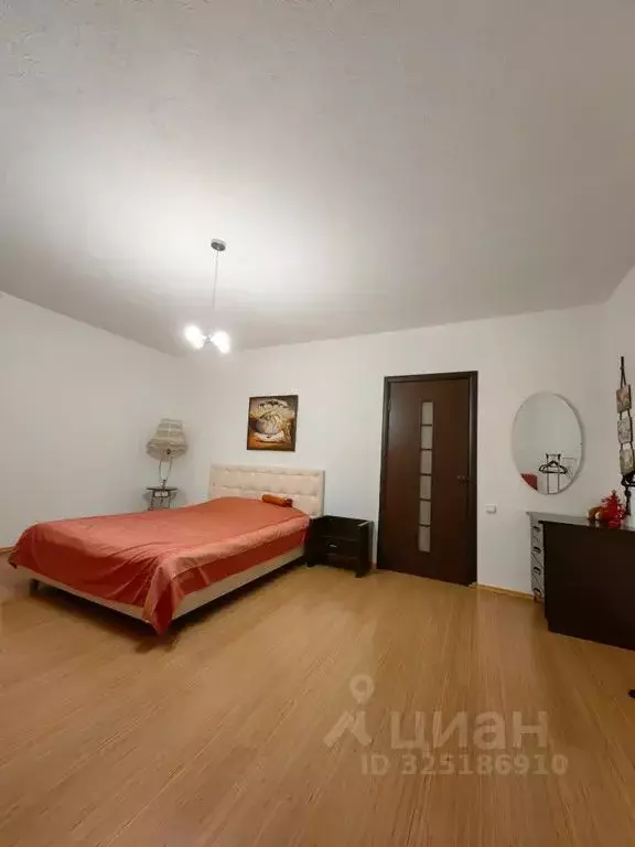 Дом в Вологодская область, Великий Устюг Красноармейская ул., 49 (188 ... - Фото 1