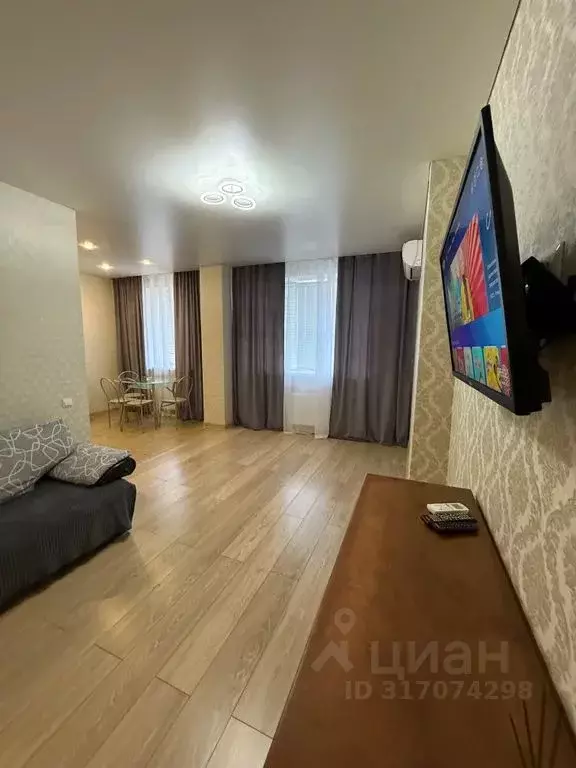 2-к кв. Волгоградская область, Волгоград ул. Расула Гамзатова, 11 ... - Фото 1