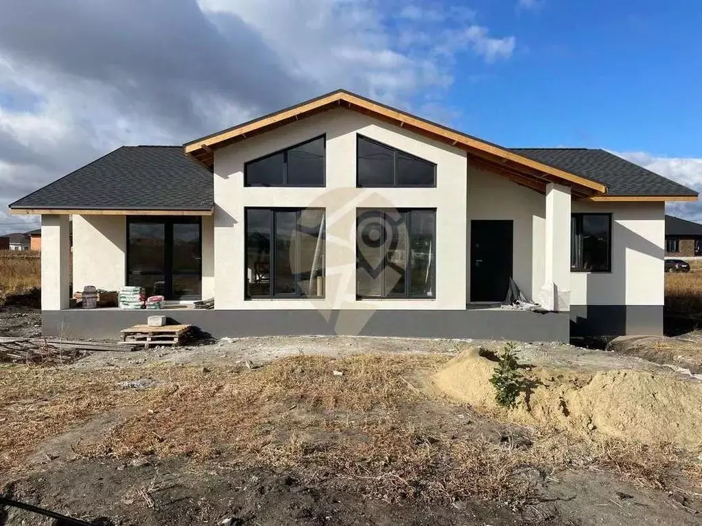 Коттедж в Белгородская область, Старооскольский городской округ, с. ... - Фото 1