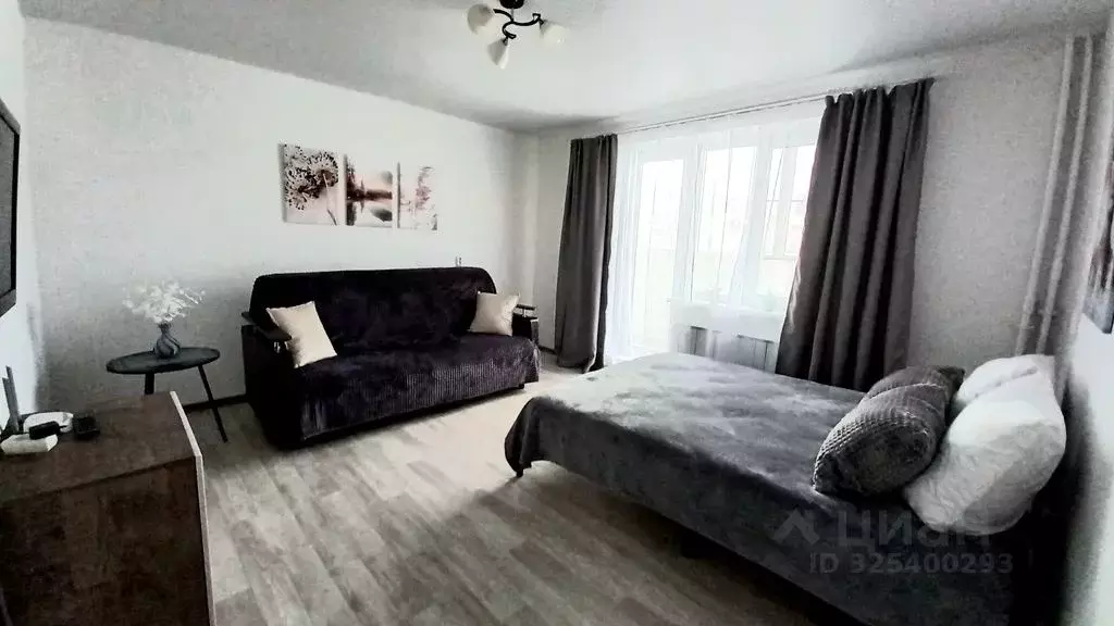 1-к кв. Челябинская область, Миасс просп. Макеева, 82 (40.0 м) - Фото 1