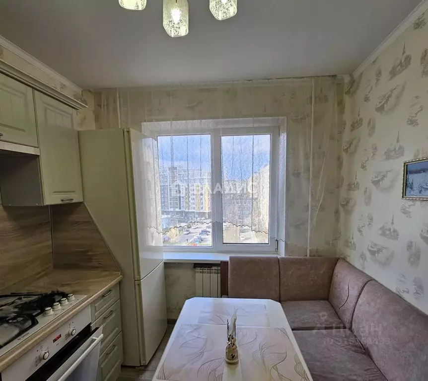 4-к кв. Белгородская область, Белгород Гостенская ул., 1 (75.4 м) - Фото 0
