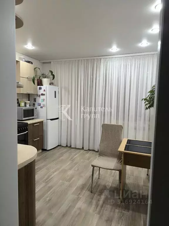 2-к кв. Тюменская область, Тюмень ул. Восстания, 19к3 (58.3 м) - Фото 1