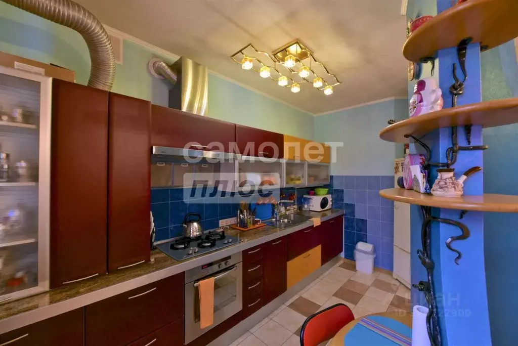 2-к кв. Волгоградская область, Волжский пл. Труда, 15 (79.6 м) - Фото 1