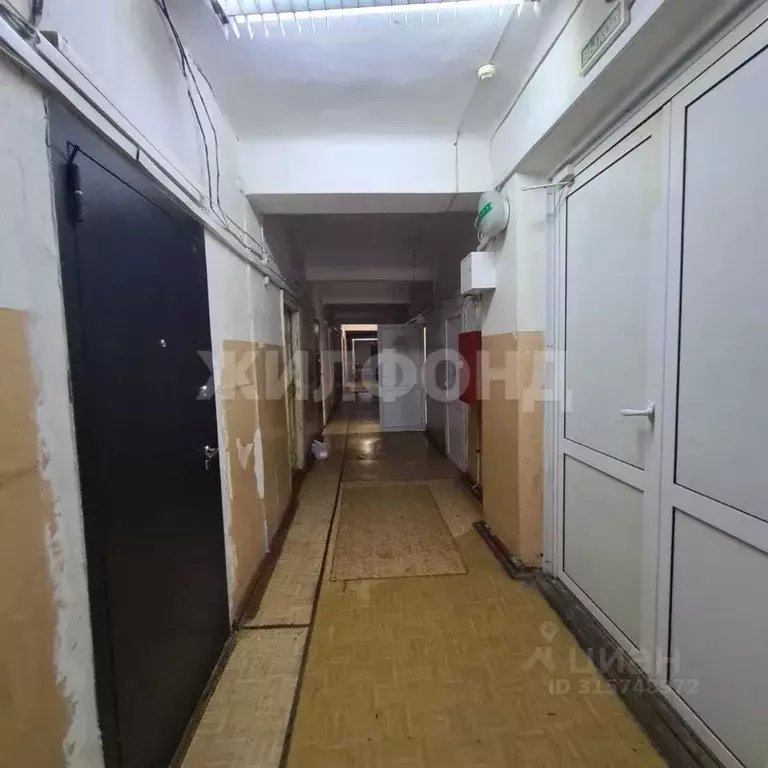 Комната Новосибирская область, Новосибирск ул. Авиастроителей, 9 (20.0 ... - Фото 1