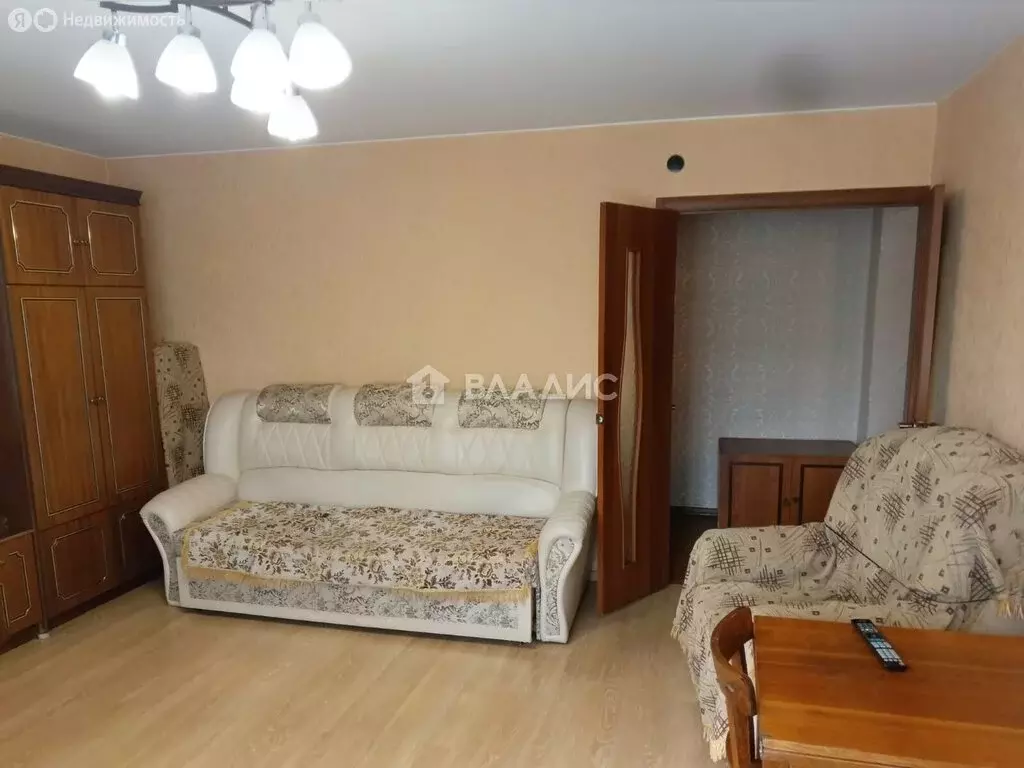 3-комнатная квартира: Улан-Удэ, улица Денисова, 29 (71.5 м) - Фото 2