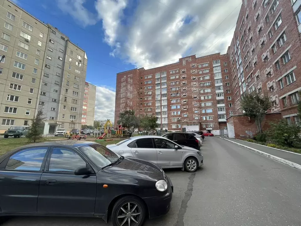 3-к. квартира, 65 м, 8/10 эт. - Фото 1