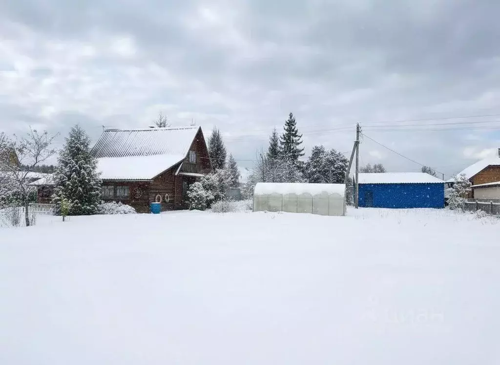 Дом в Ленинградская область, Киришский район, Пчевское с/пос, д. Витка ... - Фото 1