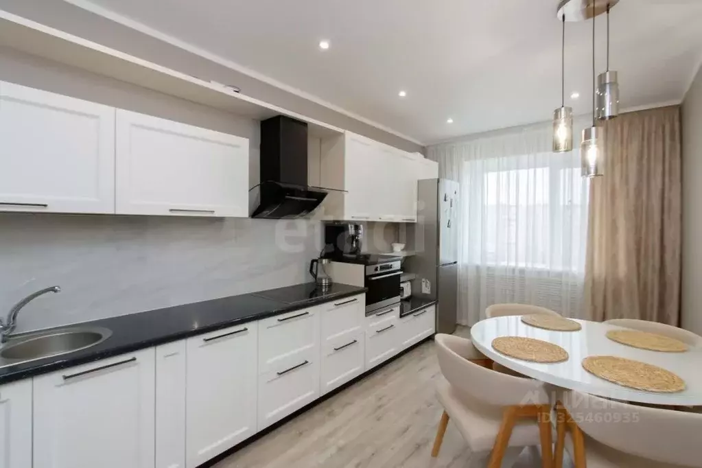 2-к кв. Тюменская область, Тюмень Широтная ул., 167к3 (76.1 м) - Фото 1