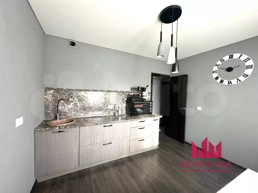 2-к. квартира, 47 м, 1/9 эт. - Фото 1