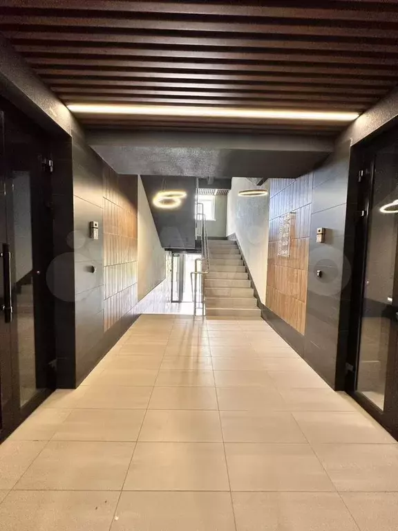 2-к. квартира, 63 м, 5/5 эт. - Фото 1