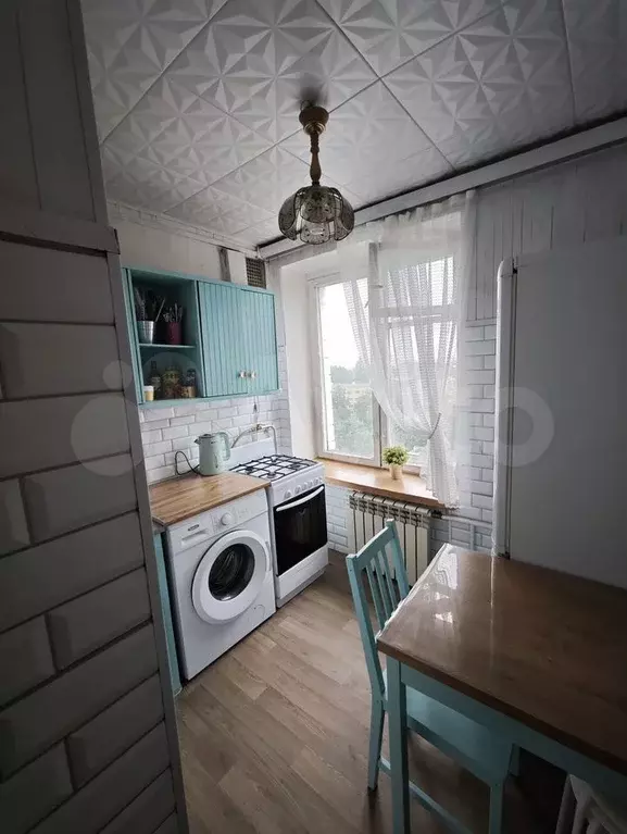 2-к. квартира, 46 м, 9/9 эт. - Фото 1