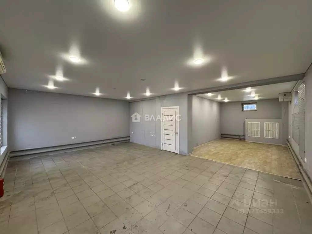 Помещение свободного назначения в Калужская область, Обнинск ГК Искра ... - Фото 1